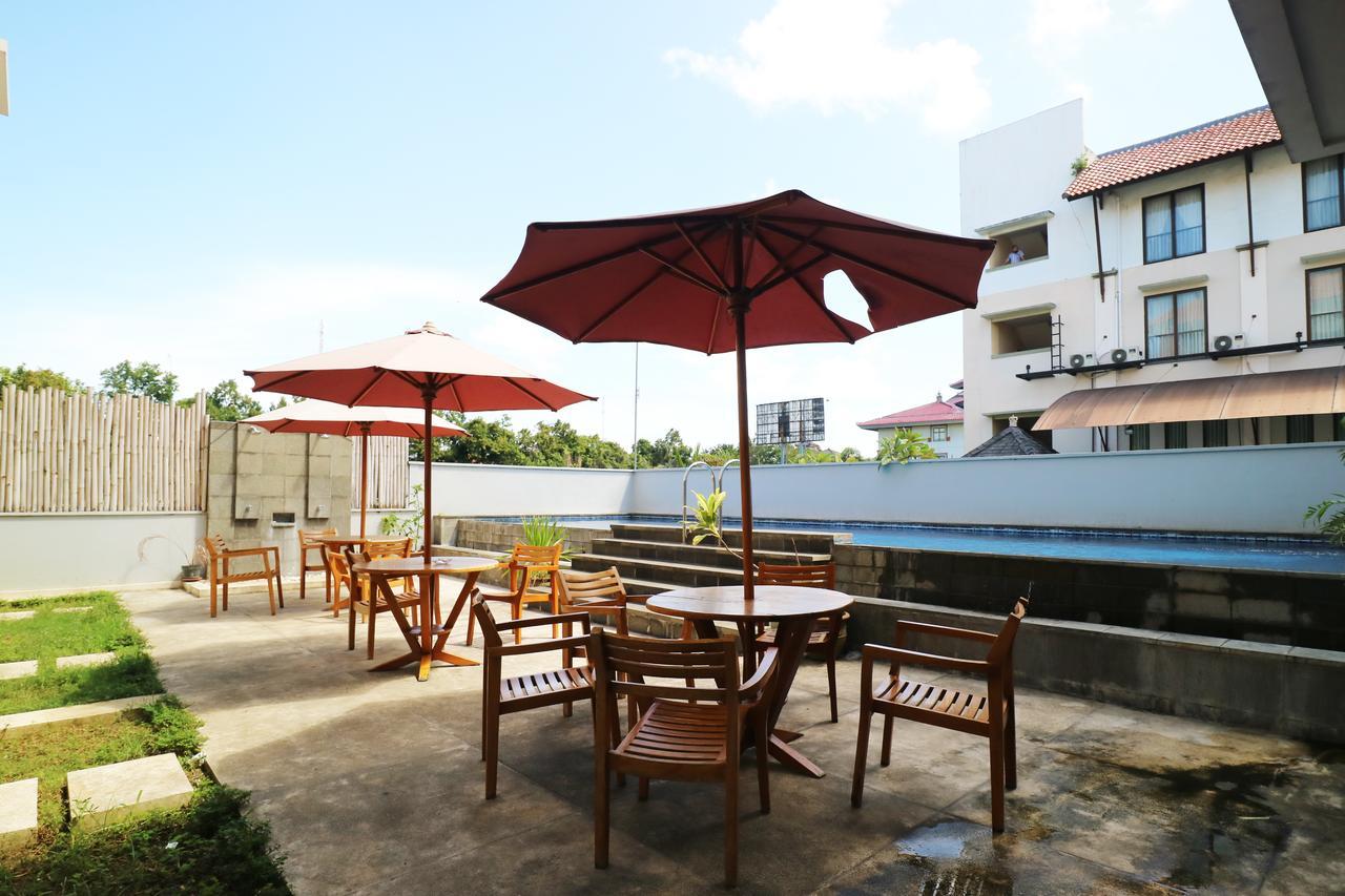 Santosa City Hotel Denpasar Exterior foto