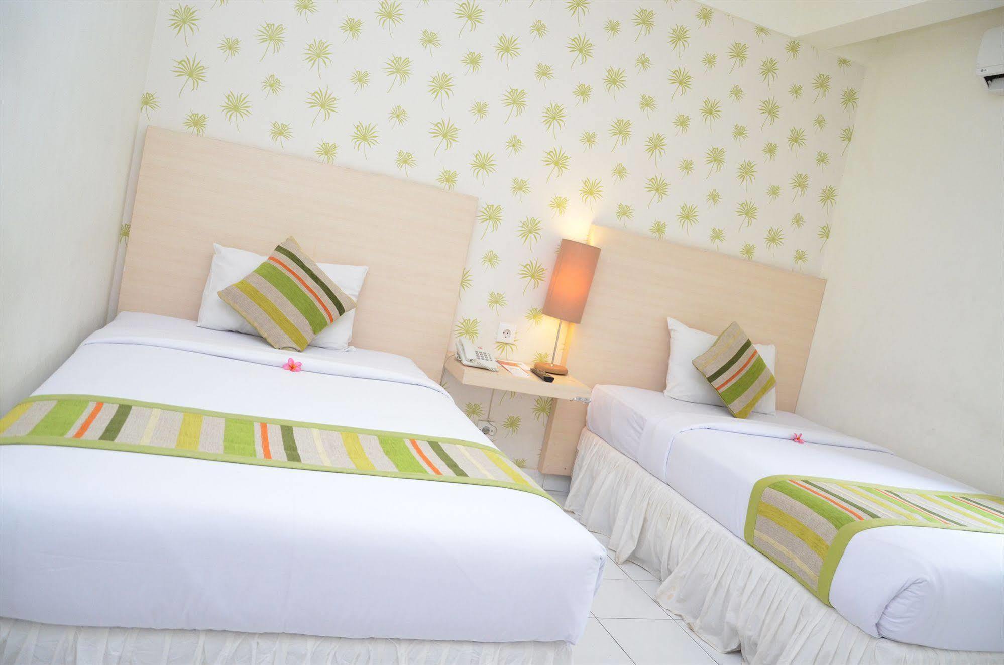 Santosa City Hotel Denpasar Exterior foto